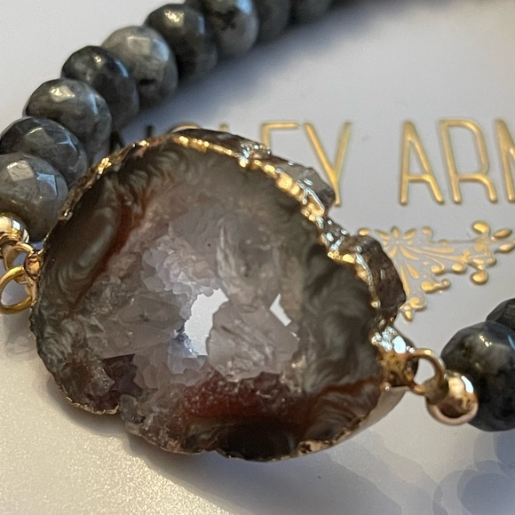 New Kinsley Armelle Agate Collection Smoky Bracelet (S/M) - Picture 6 of 7